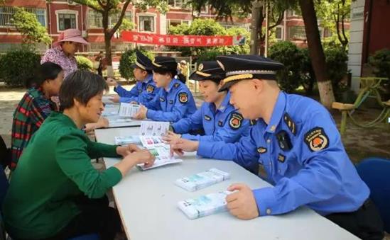 上海城管执法系统全力护航进博会举办